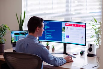 Home Office: Man at desk